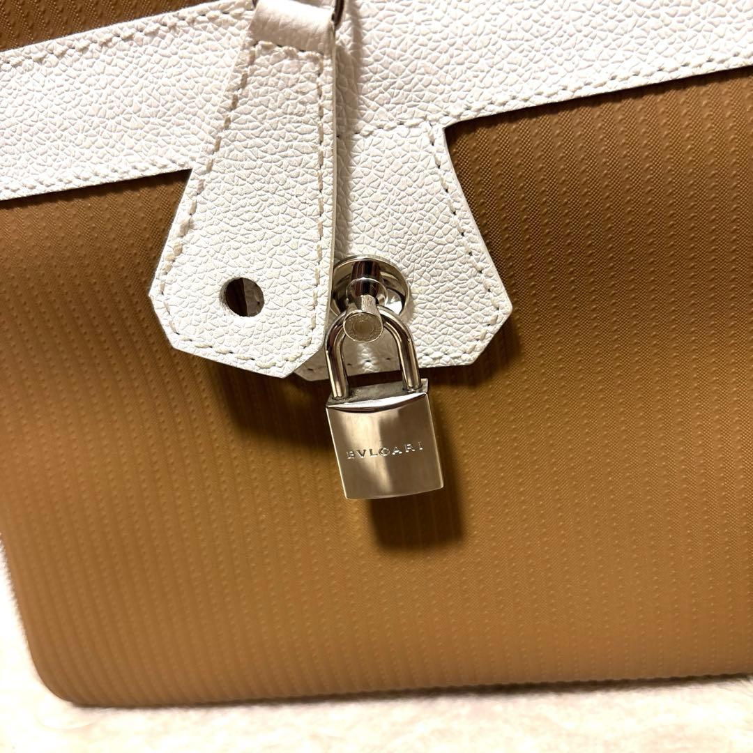 美品⭐️BVLGARI ボストンバッグ　ミレリゲ　チャーム　南京錠　PVC レザー
