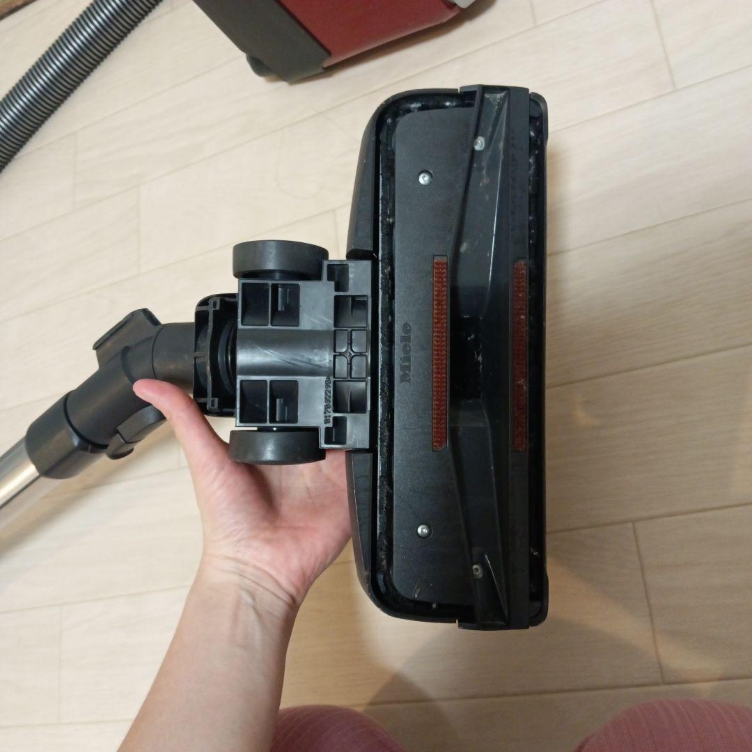 Miele Compact C2 掃除機 秋の赤
