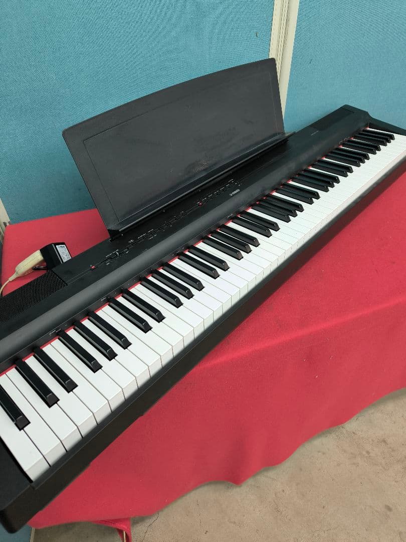 2024年製　YAMAHA/ヤマハ電子ピアノ88鍵盤　ペダル付　 P-125aB