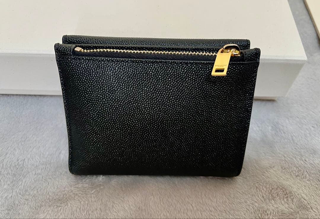 美品　SAINT LAURENT ブラック 二つ折り財布