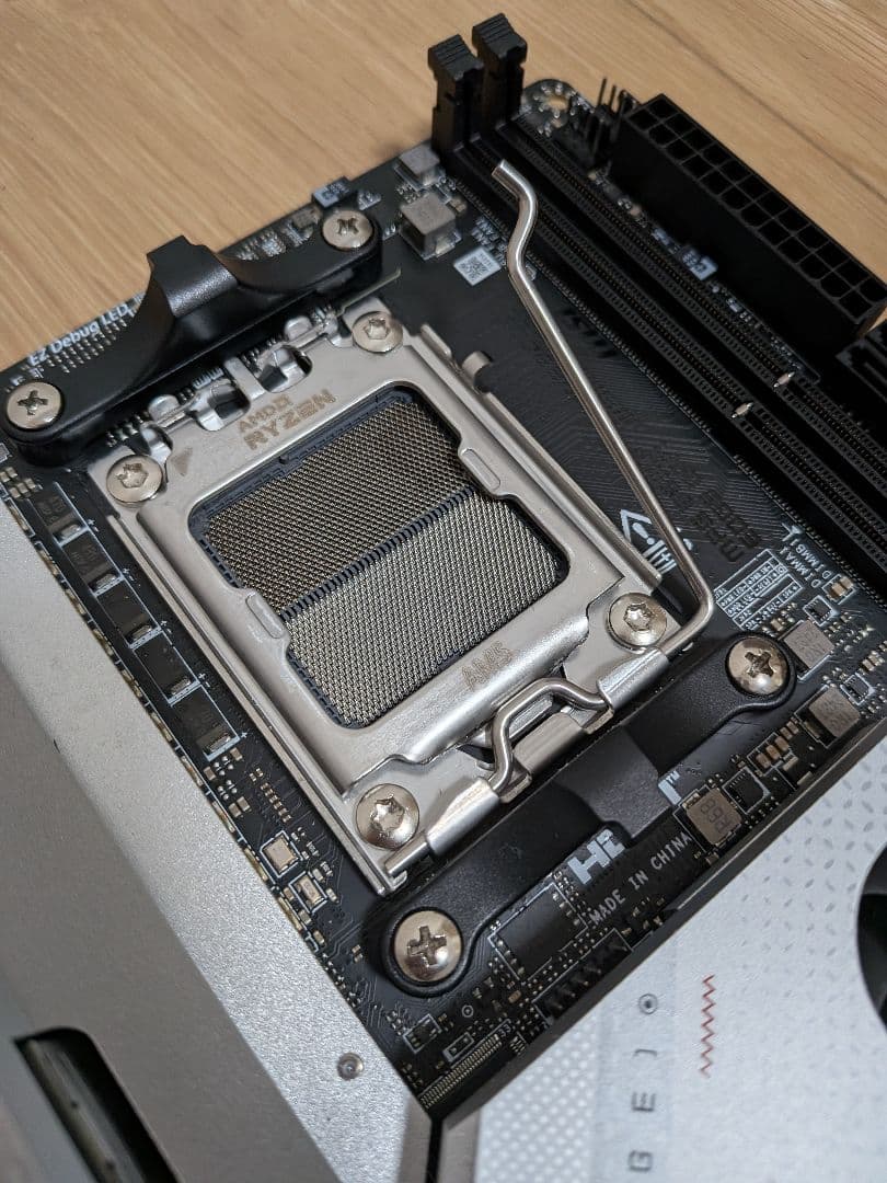 MSI B650I EDGE WIFI （動作品、ジャンク扱い）itx am5