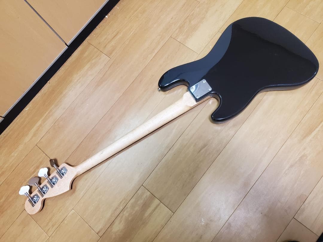 ベース VANGUARD JAZZ BASS MODEL