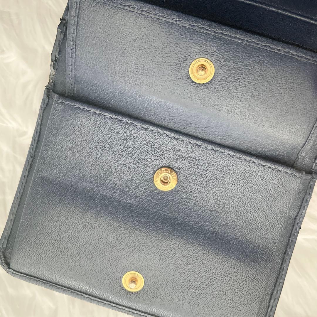 PRADA カーフレザー ネイビー ロゴ金具 三つ折り 財布 ギャランティー