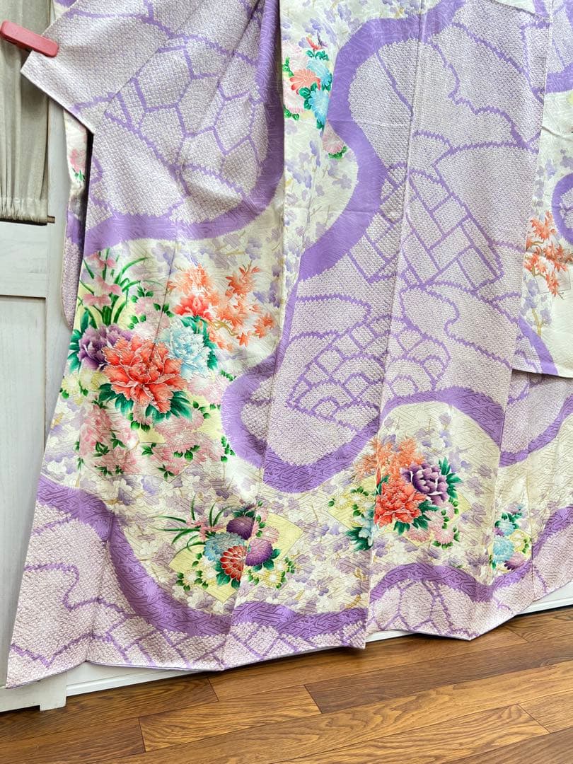 やまと誂製　正絹　成人式　振袖　絞り染め　銀彩加工　駒刺繍