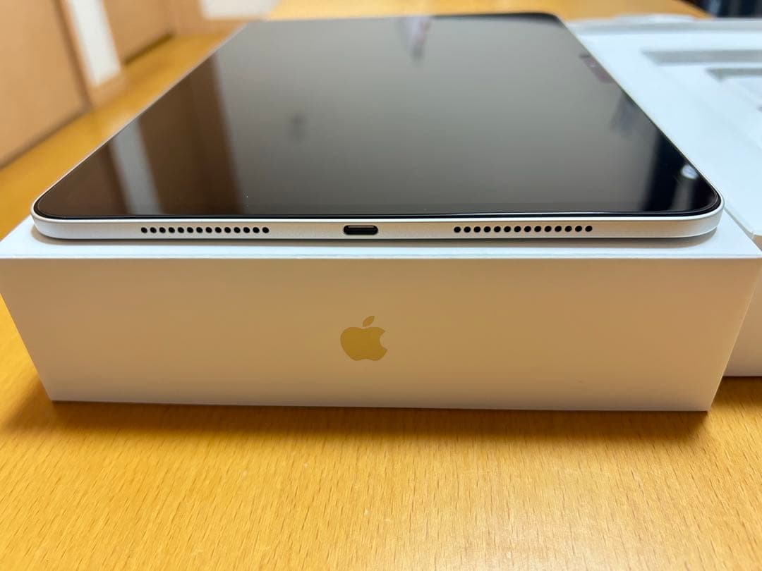 iPad Pro 11インチ M4 WiFi 256GB ホワイト 付属品付