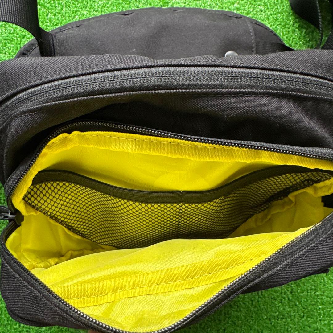 美品 Huggo ハグー ヒップシート 巾着付き ウエストポーチ 黒 ナイロン