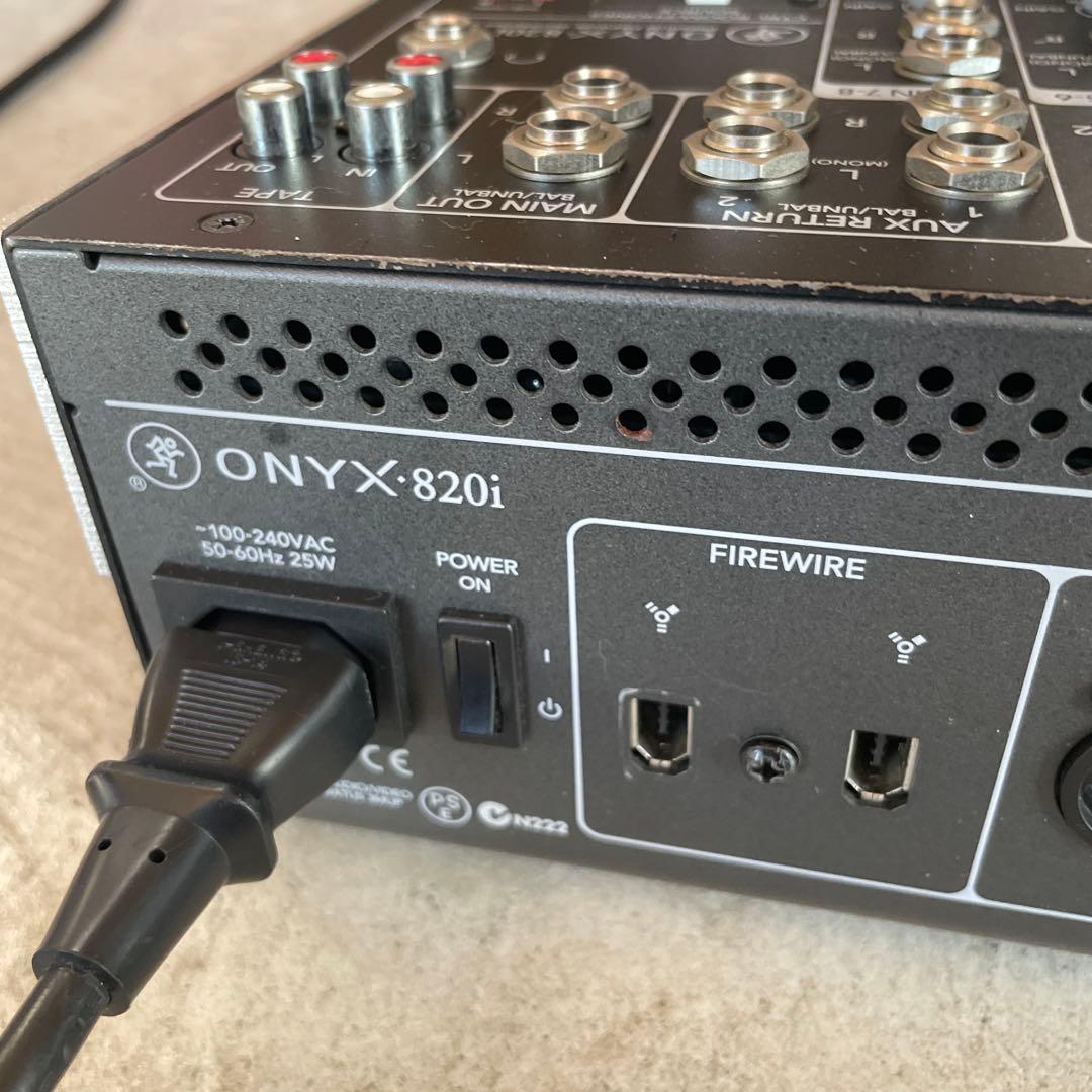 MACKIE ONYX 820i アナログミキサー