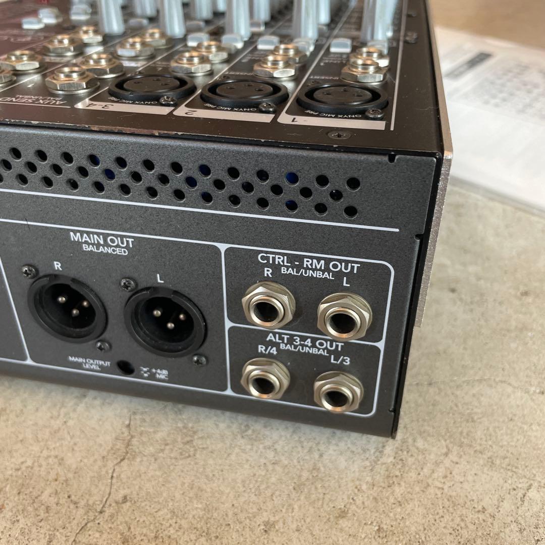 MACKIE ONYX 820i アナログミキサー