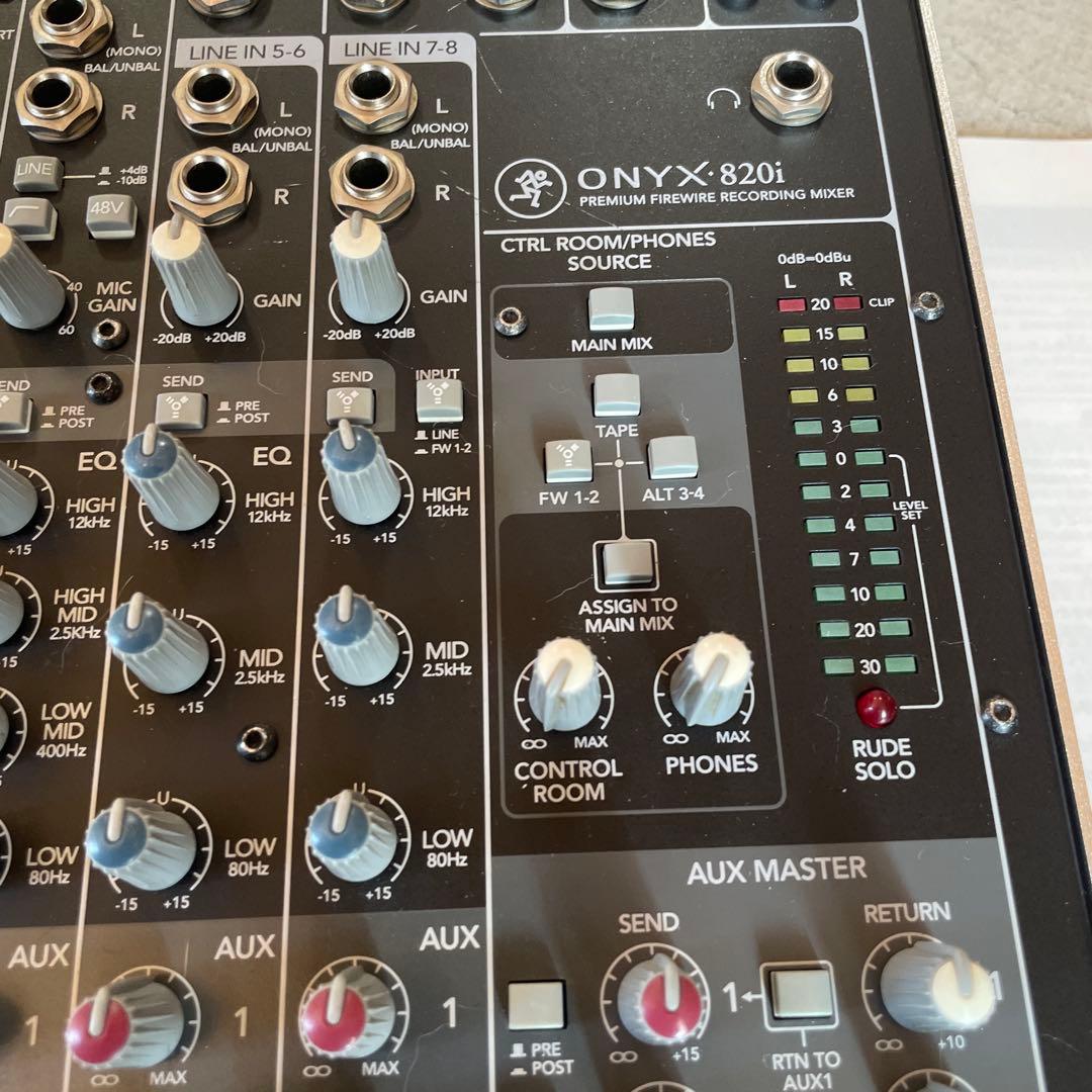 MACKIE ONYX 820i アナログミキサー