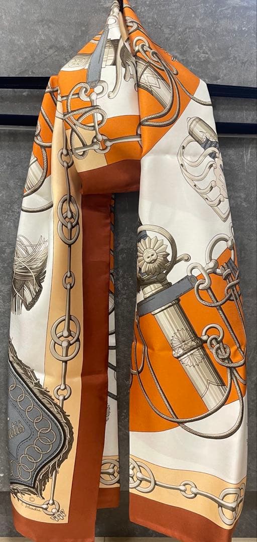 【美品】HERMÈS エルメス　シルク　ストール　マフラー　長方形　希少サイズ