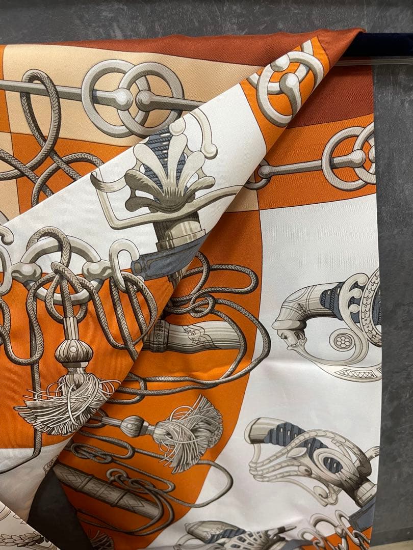【美品】HERMÈS エルメス　シルク　ストール　マフラー　長方形　希少サイズ