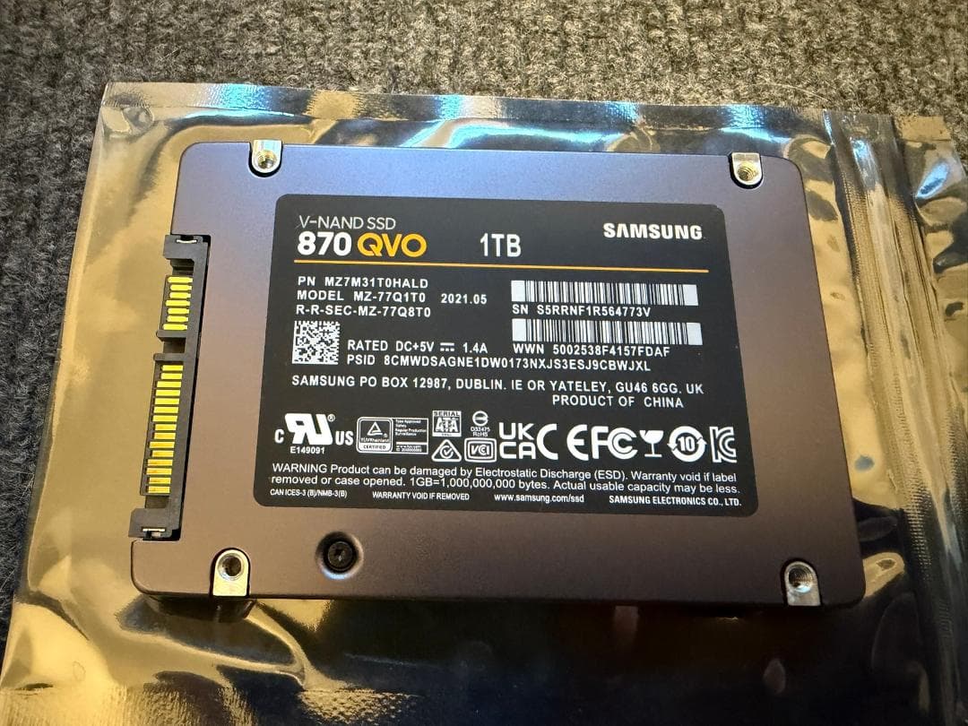 SSD 1TB Samsung製 2.5インチ SATA 870QVO
