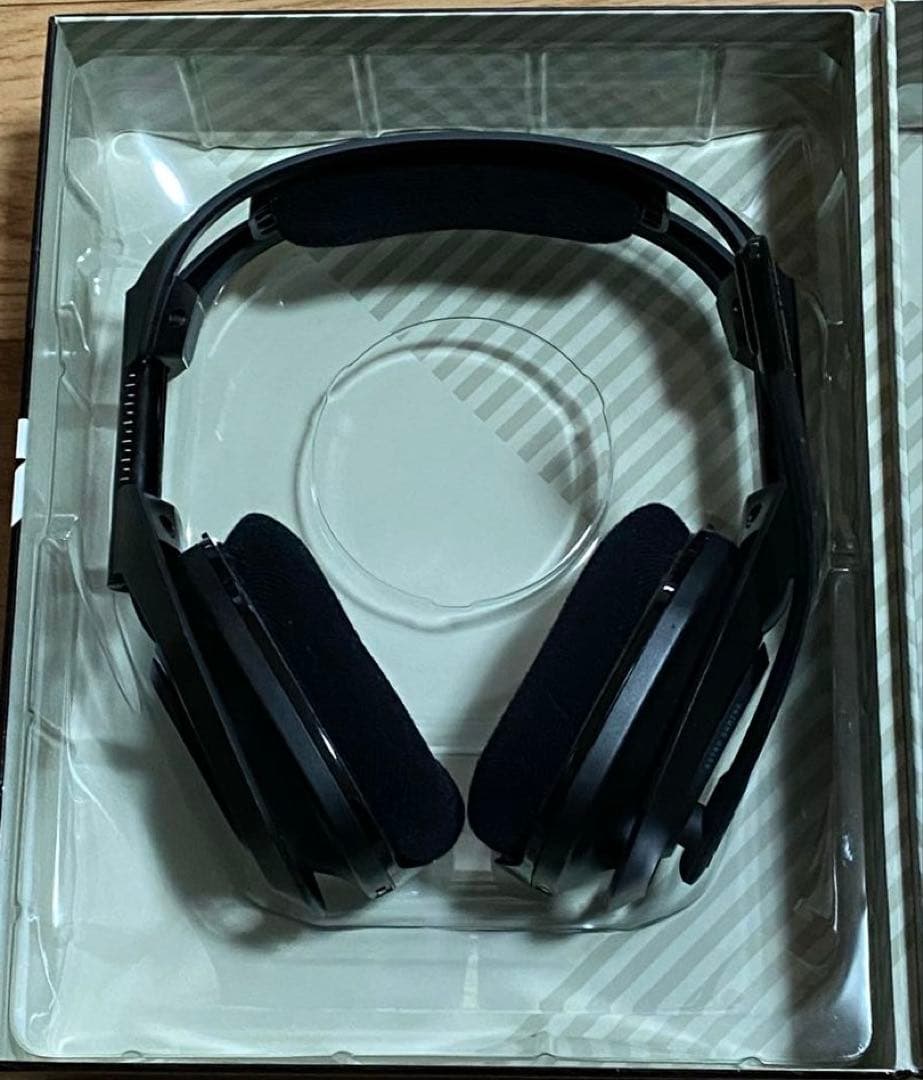 Astro A50 ワイヤレスヘッドセット + ベースステーション