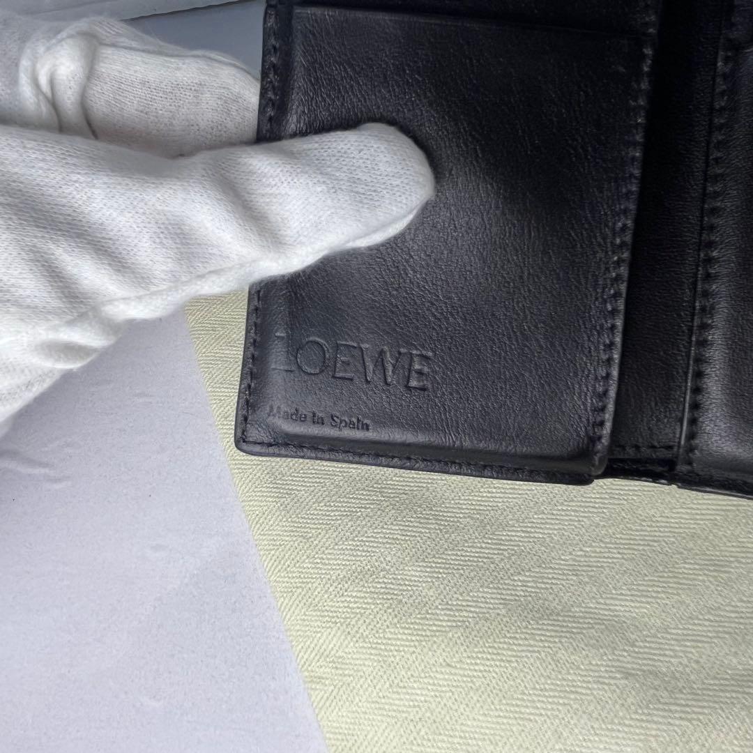 LOEWE ロエベ 財布アナグラム　トライフォールドウォレット　Ｗホック　三折り