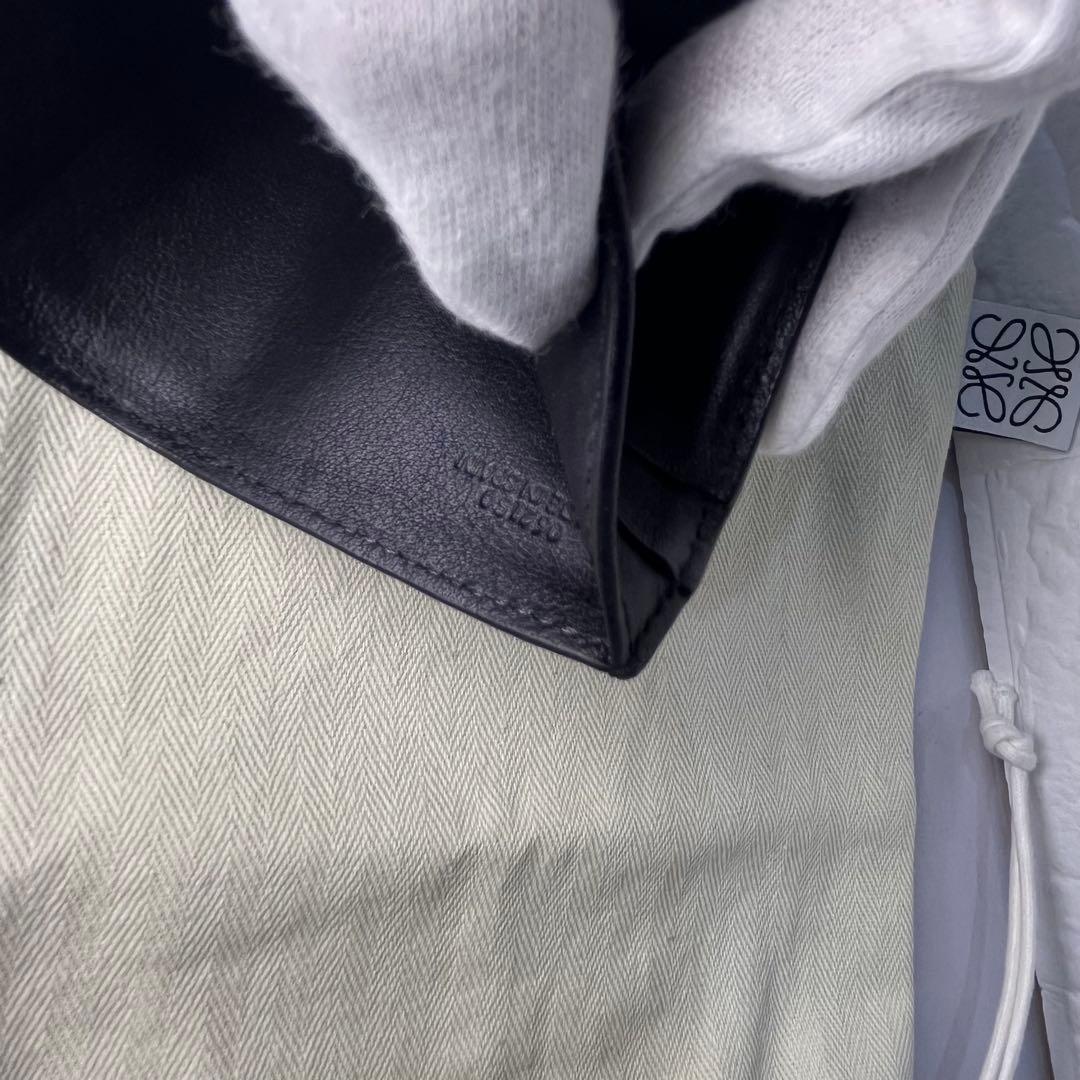 LOEWE ロエベ 財布アナグラム　トライフォールドウォレット　Ｗホック　三折り