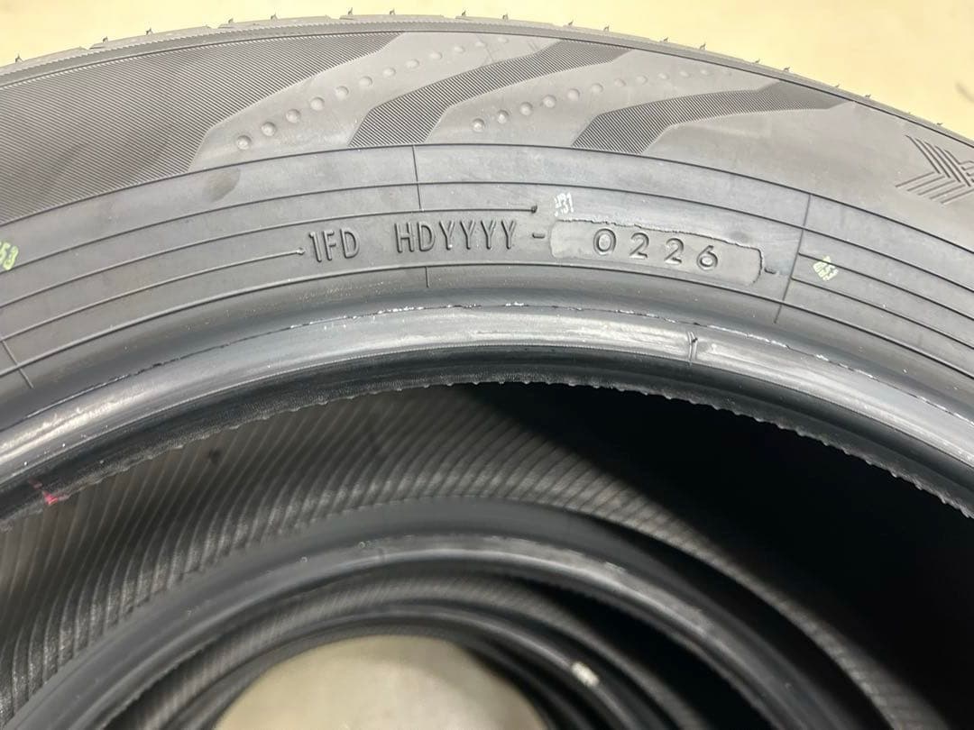 新車外し　225/60R18 ヨコハマ　アルファード　純正　タイヤ　2026年