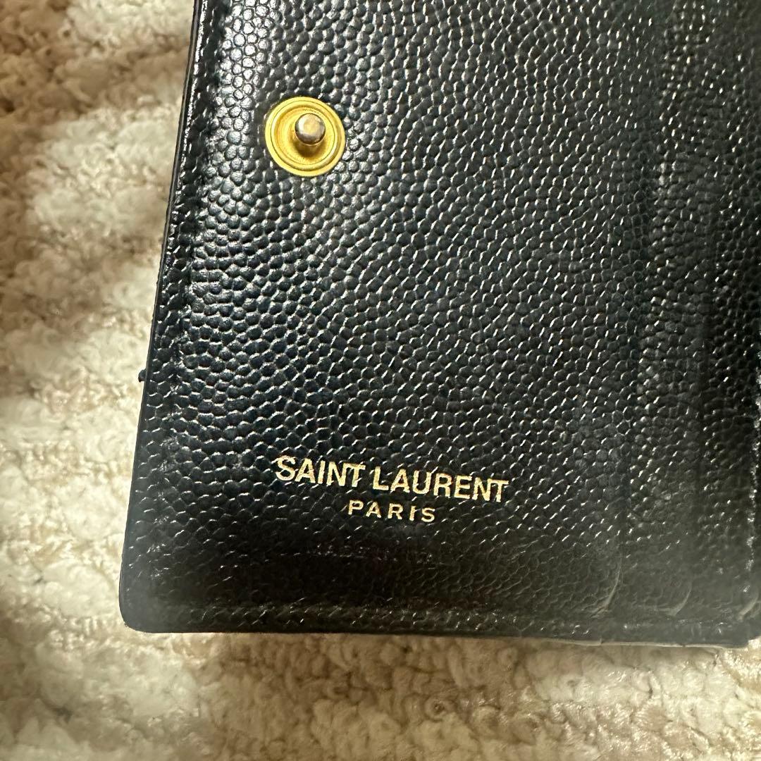 サンローラン YSL ブラック キルティング 二つ折り財布 シリアルナンバー