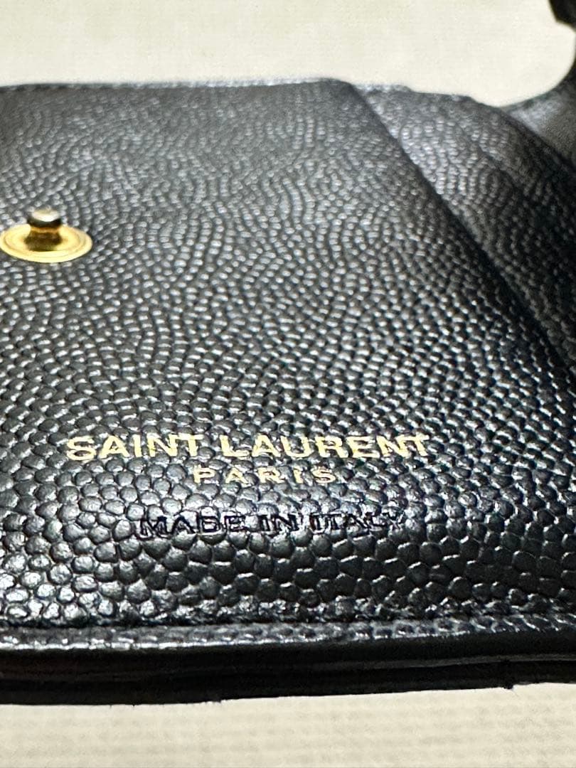 サンローラン YSL ブラック キルティング 二つ折り財布 シリアルナンバー