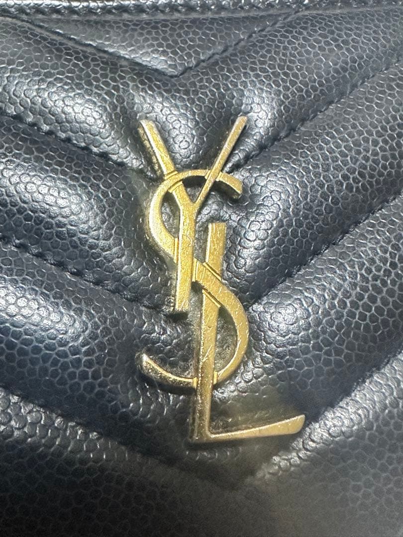 サンローラン YSL ブラック キルティング 二つ折り財布 シリアルナンバー