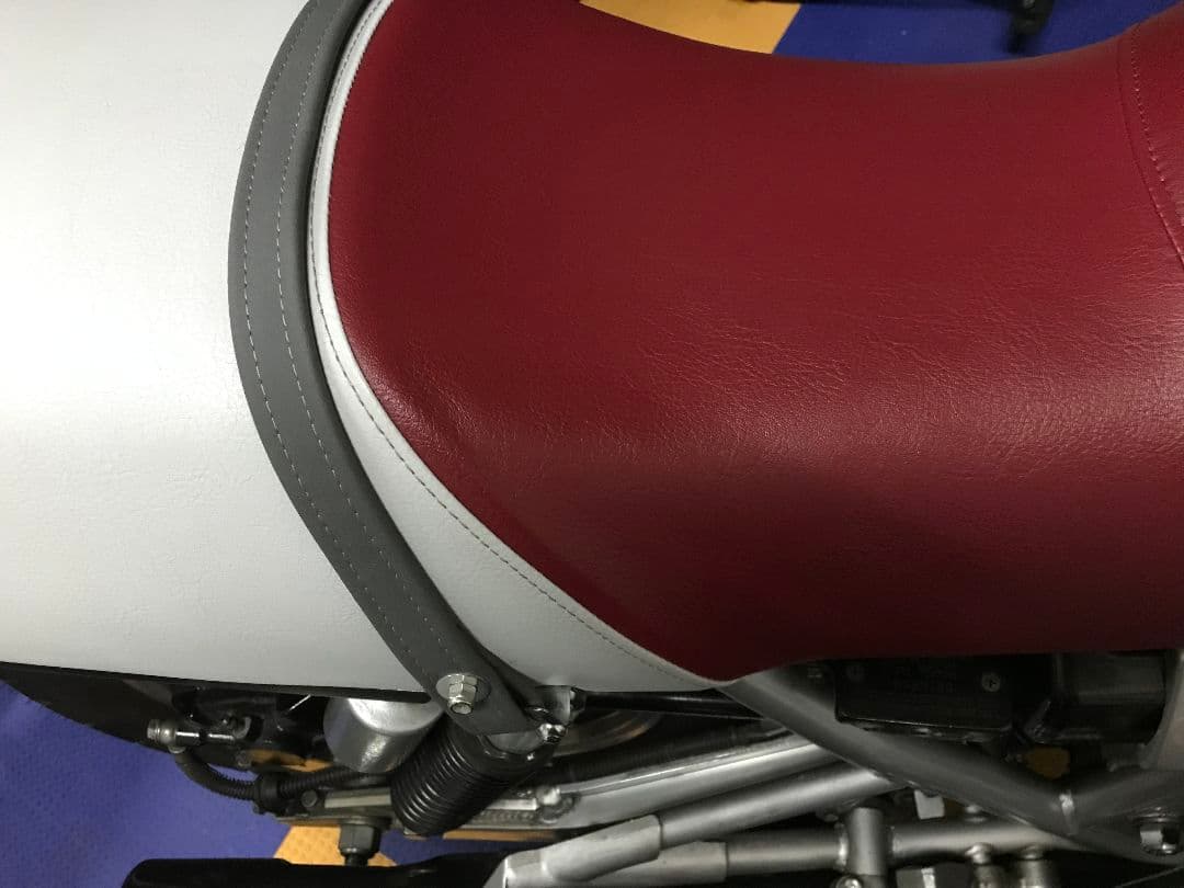 スズキgsx1100s.750sカタナ用グレー色シートタンデムベルト送料込