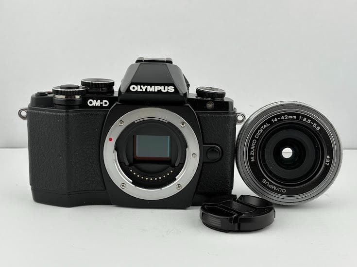★極上美品★ オリンパス OLYMPUS OM-D E-M10 レンズキット