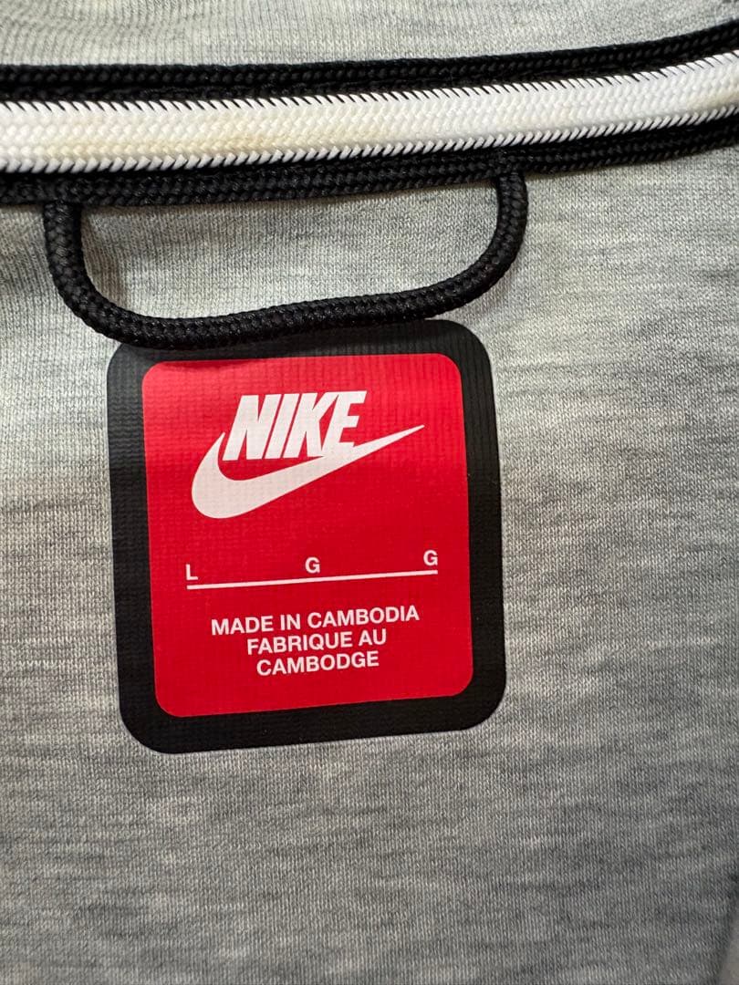 NIKEテックフリース　上下L、M