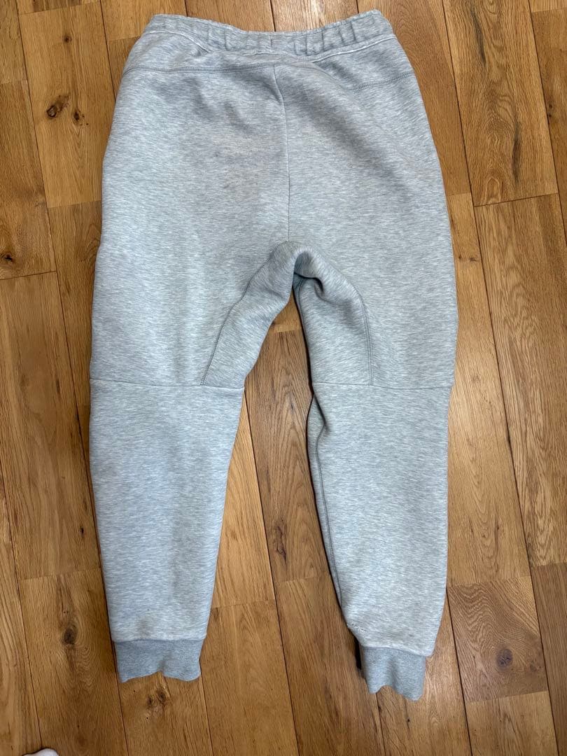 NIKEテックフリース　上下L、M