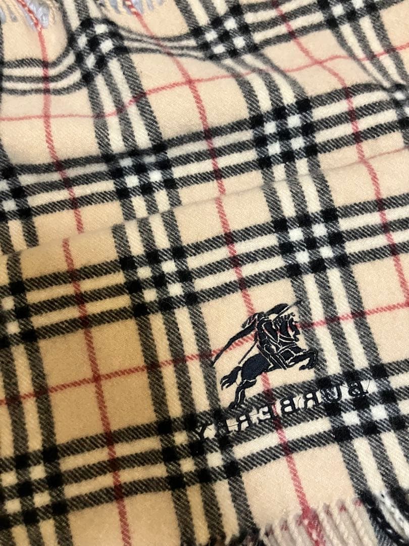 ①BURBERRYバーバリー　膝掛け　西川産業　チェック明るいベージュ