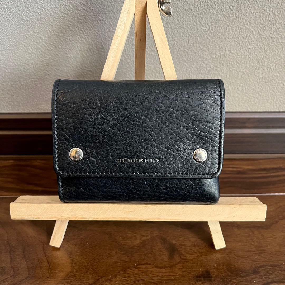 y　BURBERRY バーバリー　三つ折り財布　コンパクト　ブラック