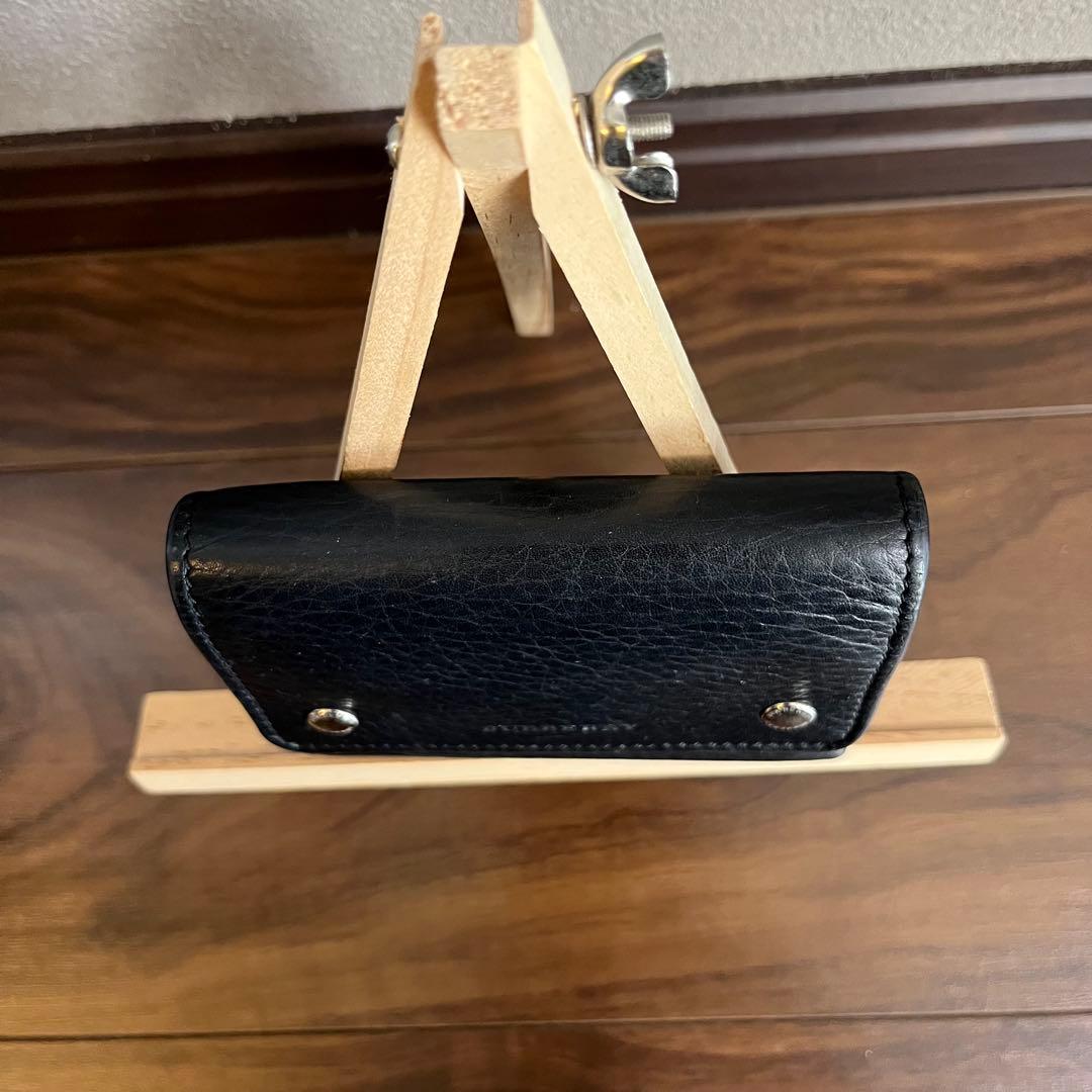 y　BURBERRY バーバリー　三つ折り財布　コンパクト　ブラック