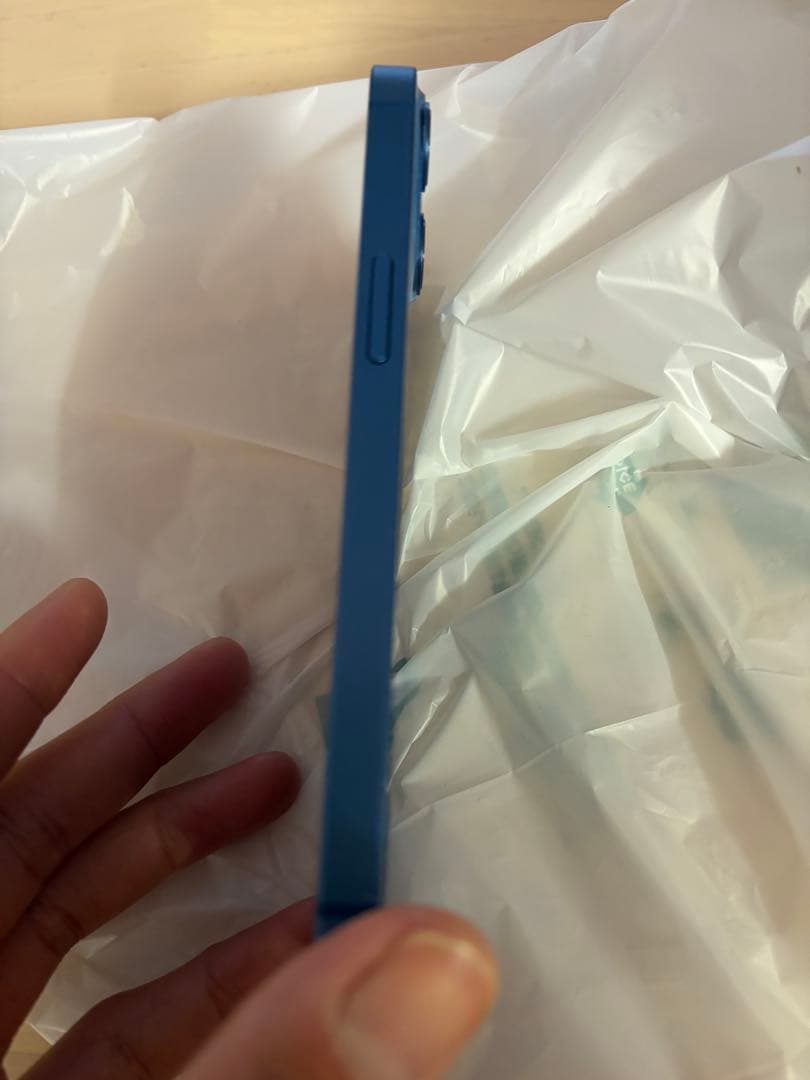 iPhone13. SIMフリー