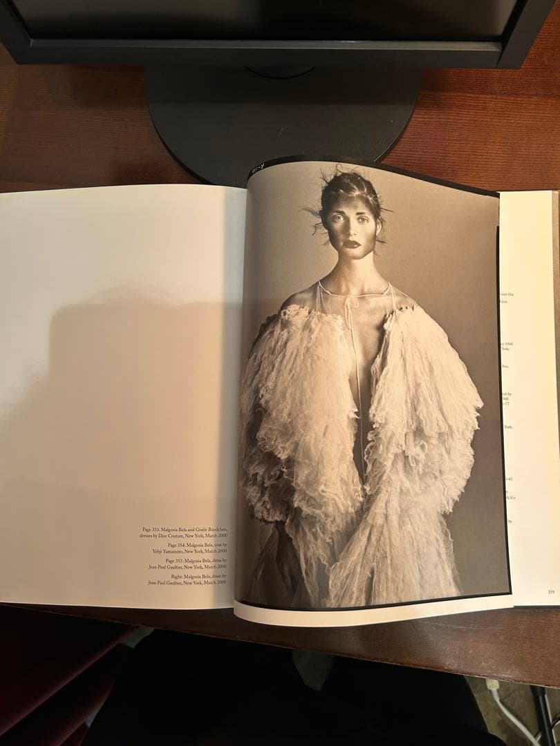 Avedon Fashion 洋書　写真集　vogue 服飾　装苑　アート 歴史