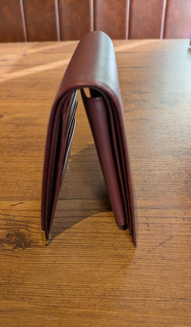カルティエ:二つ折り財布