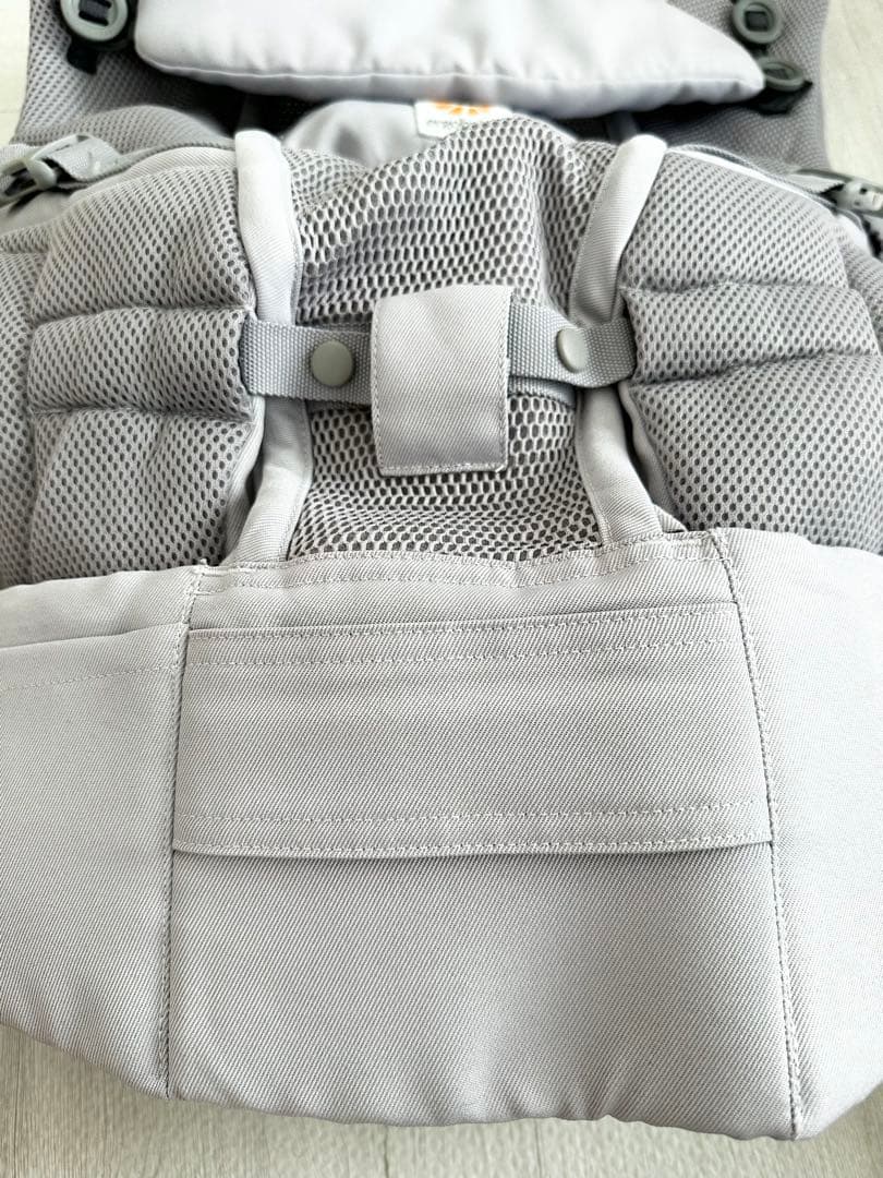 ergobaby ADAPT COOL AIR　ウエストベルト付　グレー