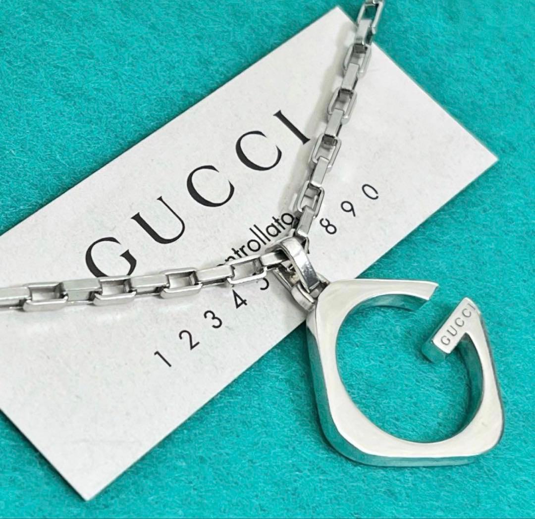 美品　GUCCI スクエアGペンダント