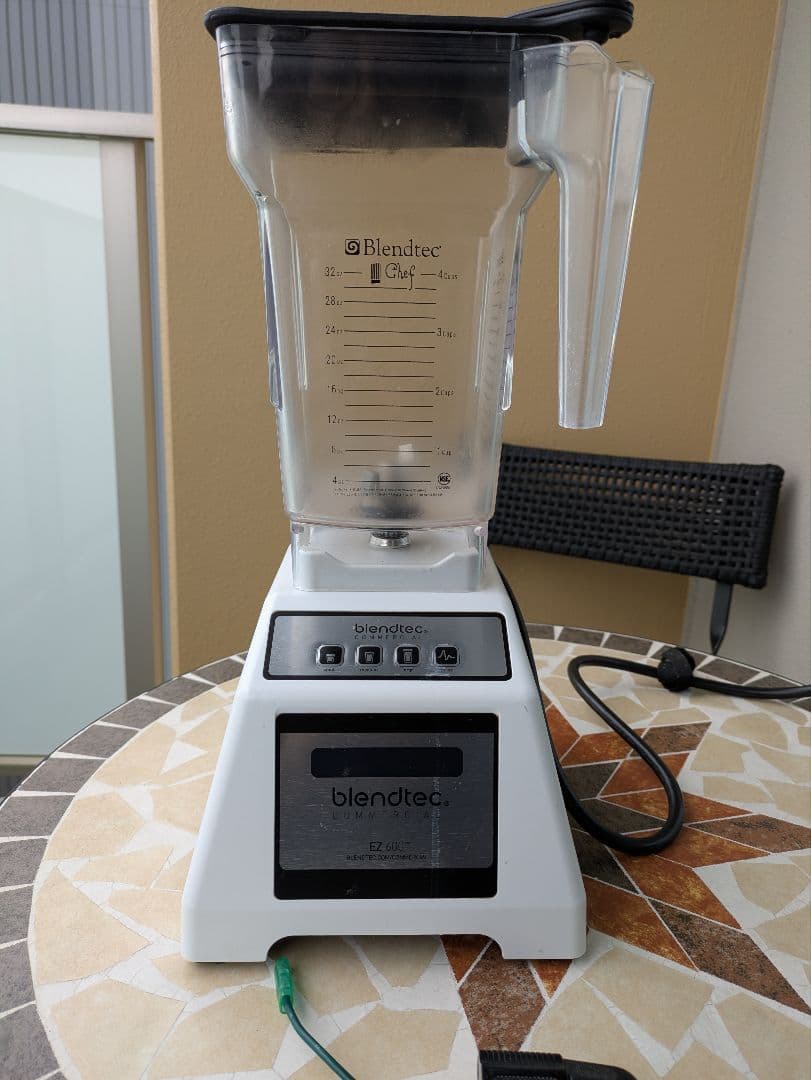 Blendtec EZ 600 ブレンダー