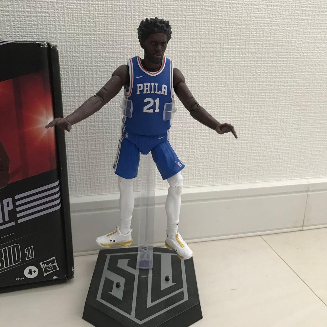 NBA フィギュアセット ジョエルエンビード　レブロンジェームス