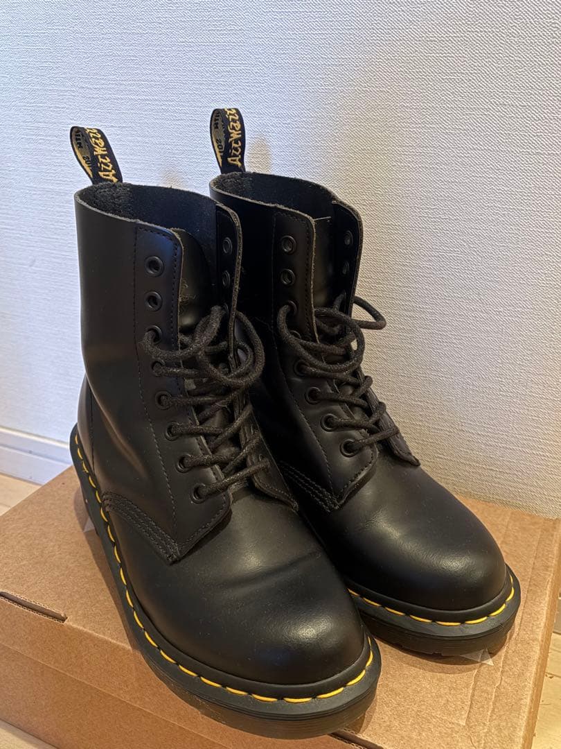 Dr.Martens クレメンシー 8ホール【EU38】