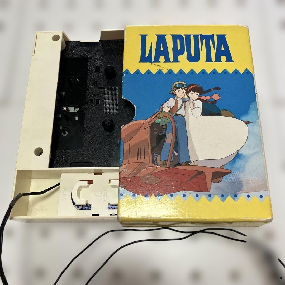 昭和レトロ　ポータブルカセットプレーヤー天空城LAPUTA現状品、ジャンク品扱い