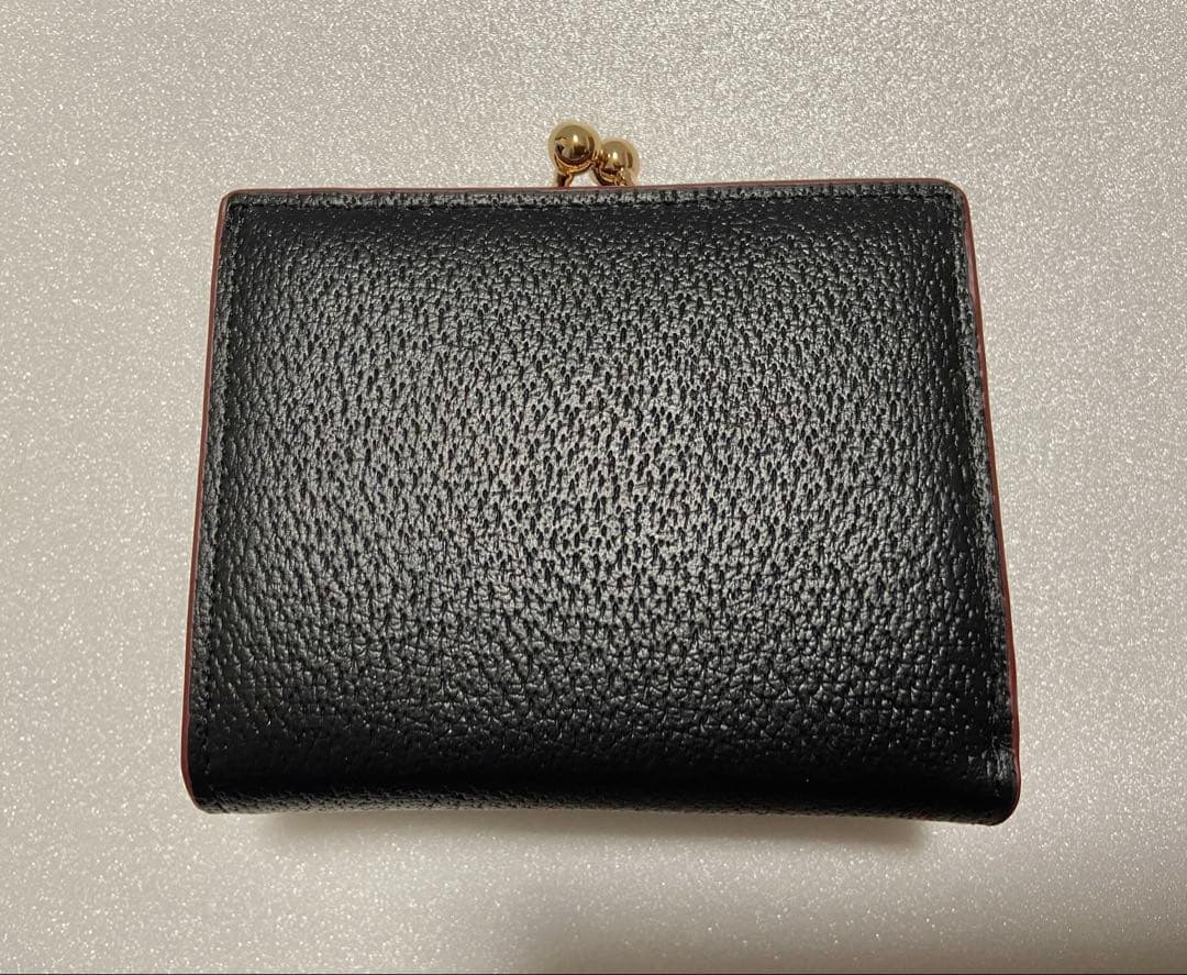 【新品未使用】Vivienne Westwood 二つ折り財布　ブラック　黒