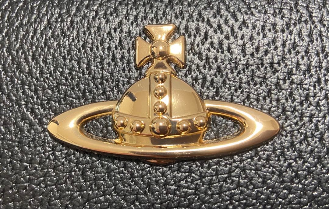 【新品未使用】Vivienne Westwood 二つ折り財布　ブラック　黒