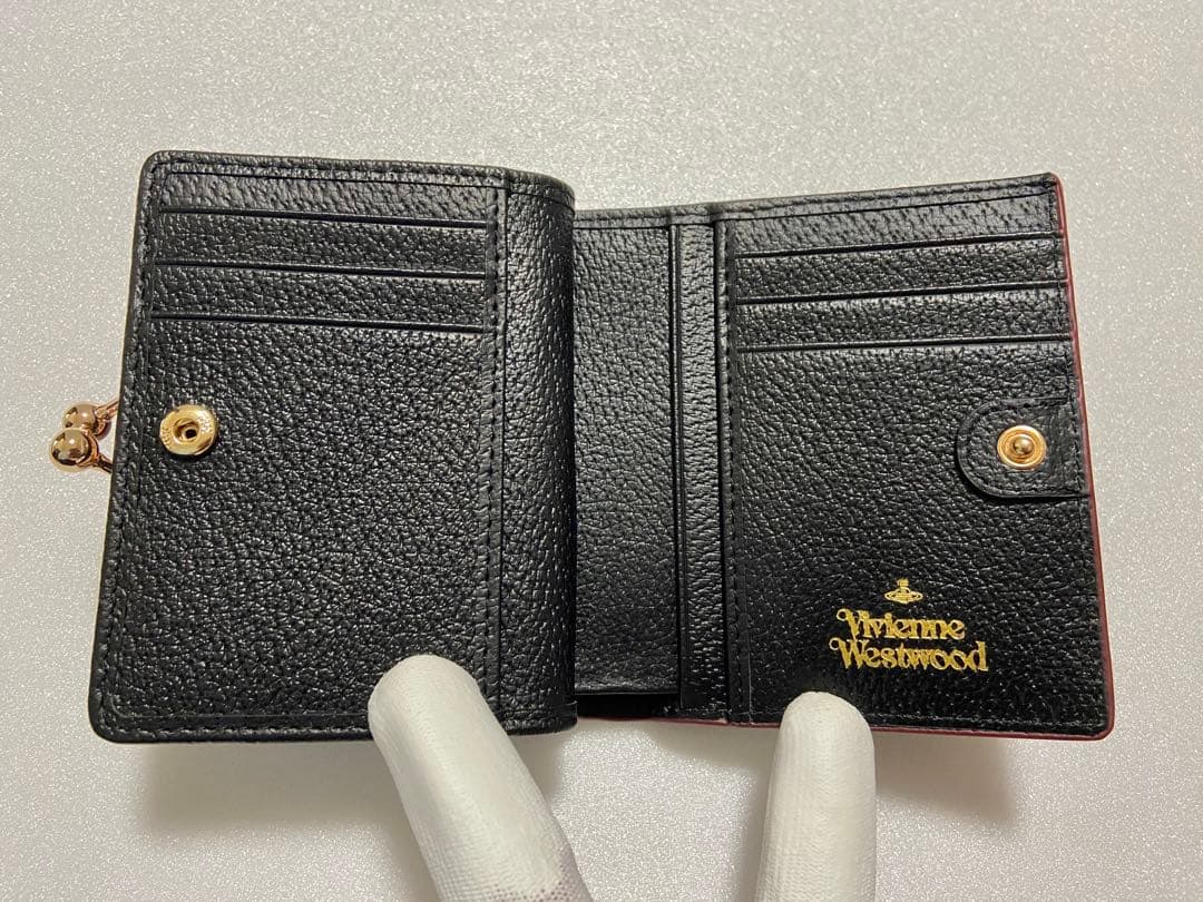 【新品未使用】Vivienne Westwood 二つ折り財布　ブラック　黒