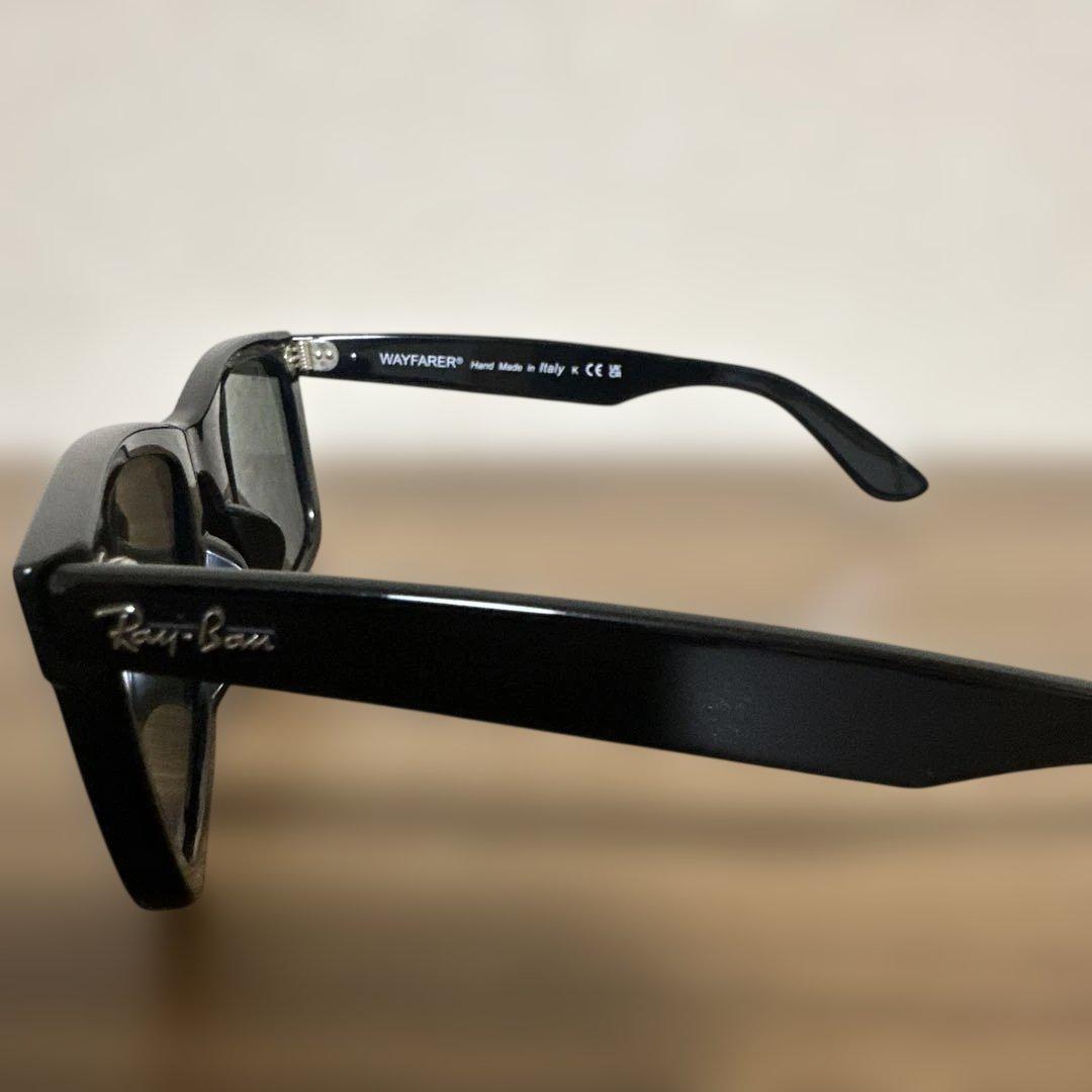 Ray-Ban Wayfarer RB 2140-F 901 サングラス