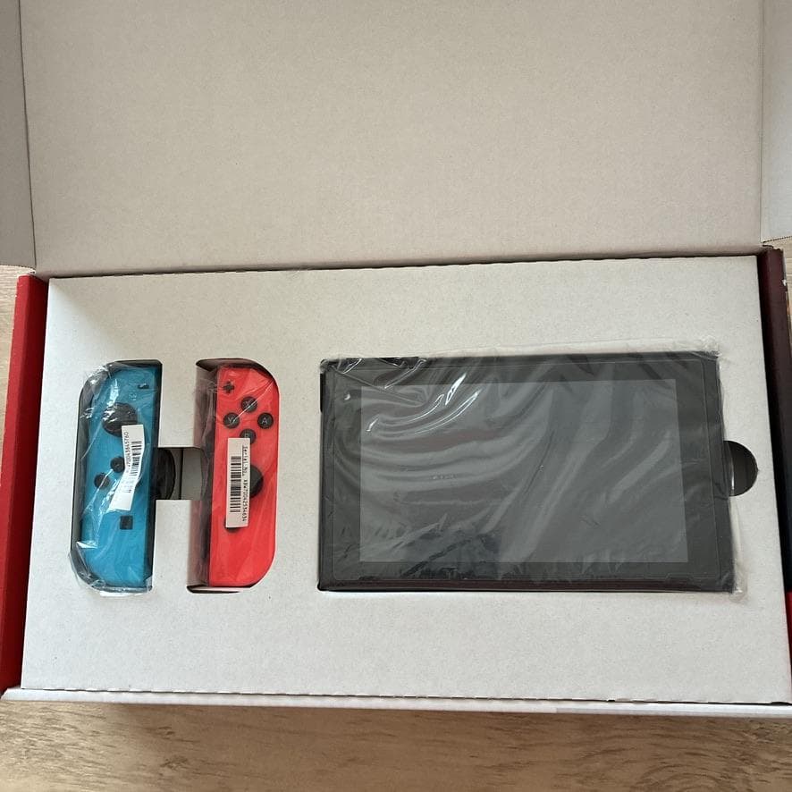 Nintendo Switch バッテリー強化版 スイッチ A0428