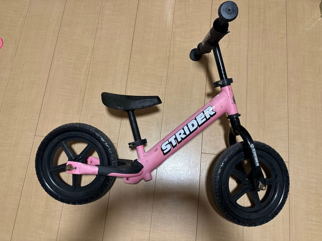 ストライダー　12インチ　ピンク　ヘルメット&プロテクターセット