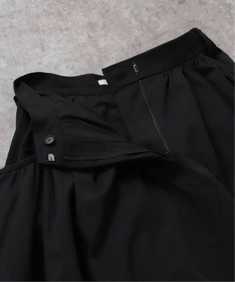 新品未使用　クラネ　CLANE VOLUME DOME SKIRT サイズ2