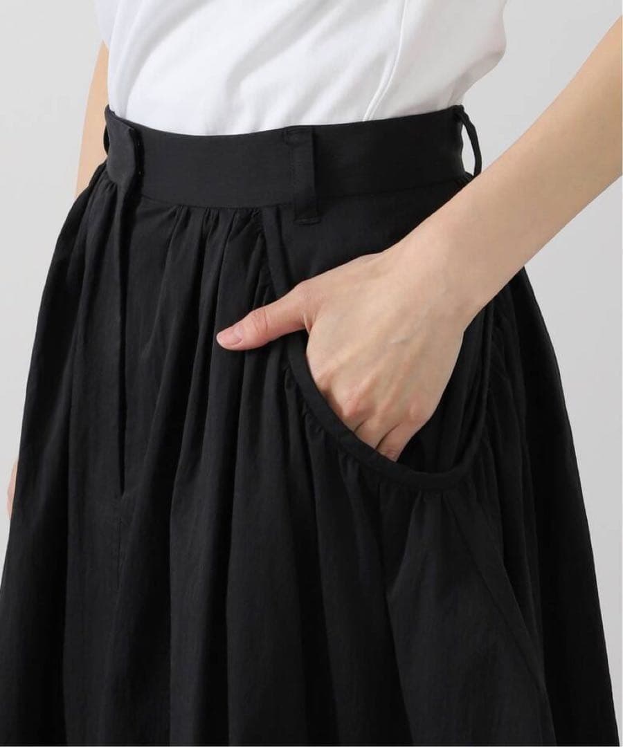 新品未使用　クラネ　CLANE VOLUME DOME SKIRT サイズ2