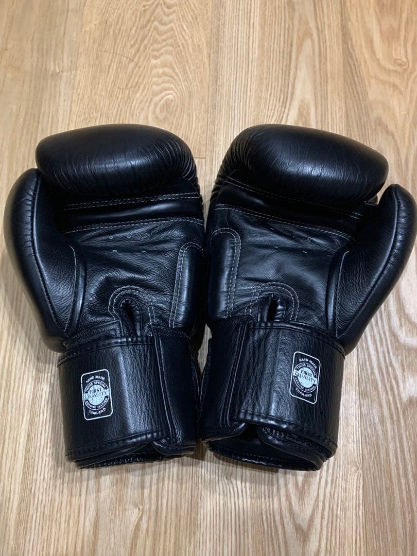 TWINS SPECIAL ボクシンググローブ 黒　12オンス