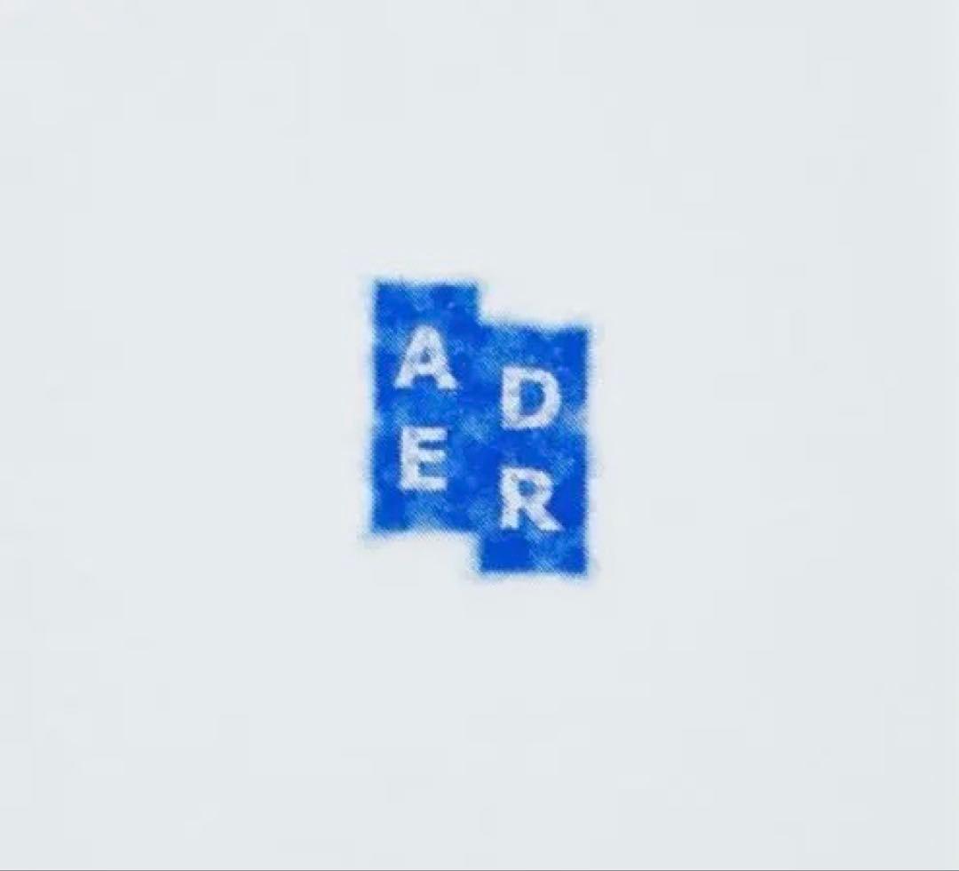 ADERerror 半袖ロゴティーシャツ