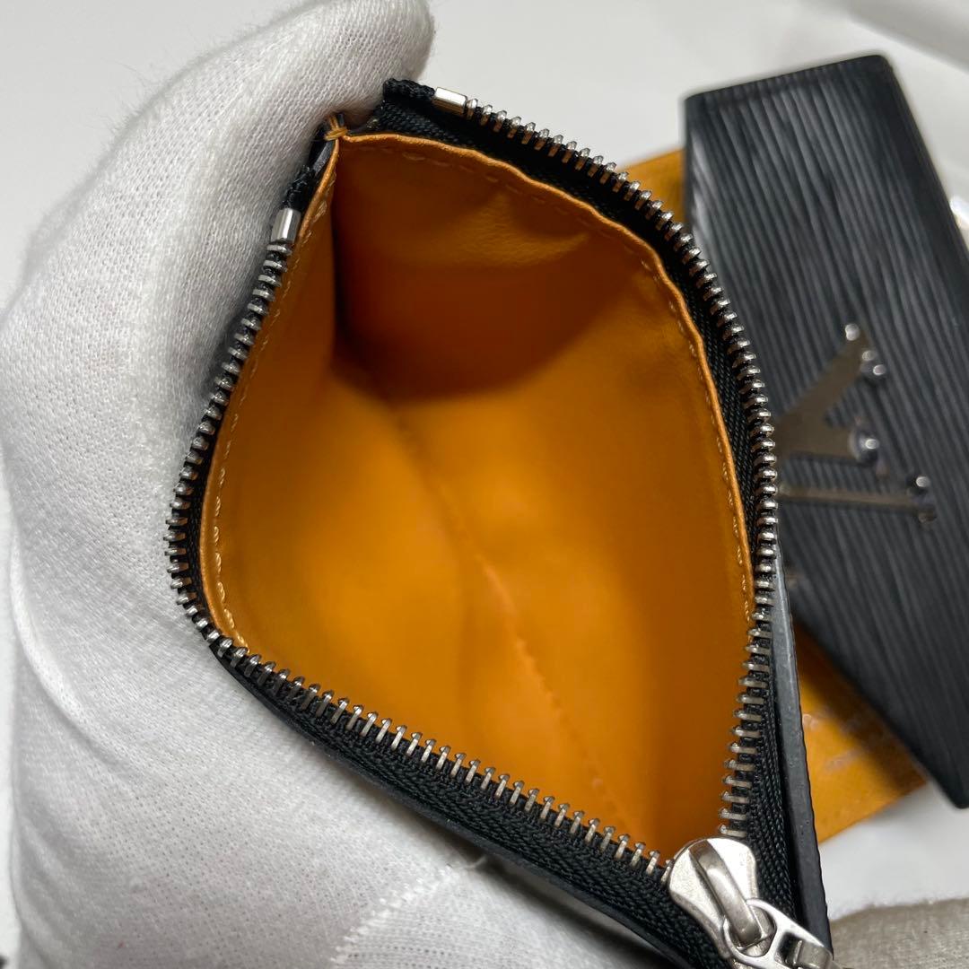 あ*ま様 Louis Vuitton ヴィクトリーヌ　エピレザー 三つ折り財布